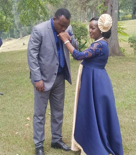 Ayinkamiye yasezeranye na Nsengimana imbere y'amategeko