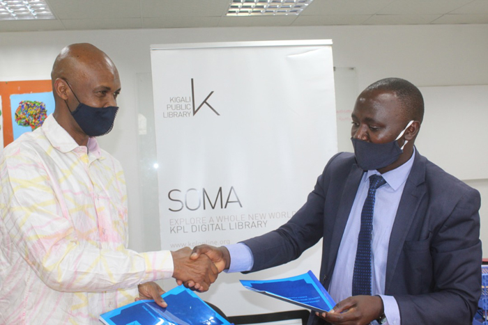 Nyuma yo gusinya amaserano y