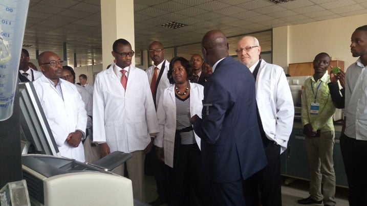 Minisitiri w'Uburezi, uw'Ubuzima na Ambasaderi w'Ububiligi ni bo baje kuyifungura ku mugaragaro.