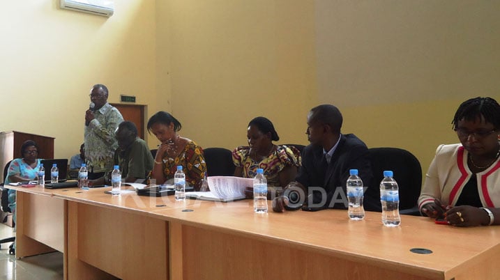 Ba Senateri Tito Rutaremara, Michel Rugema, Perrine Mukankusi, hamwe n