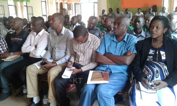 Ba Gitifu b'Imirenge bose bari muri uwo muhango