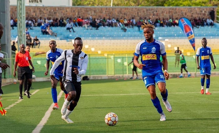 Alain Bacca wa APR FC ari mu bakinnyi bitezwe kuri uyu mukino bashobora kugora Rayon Sports