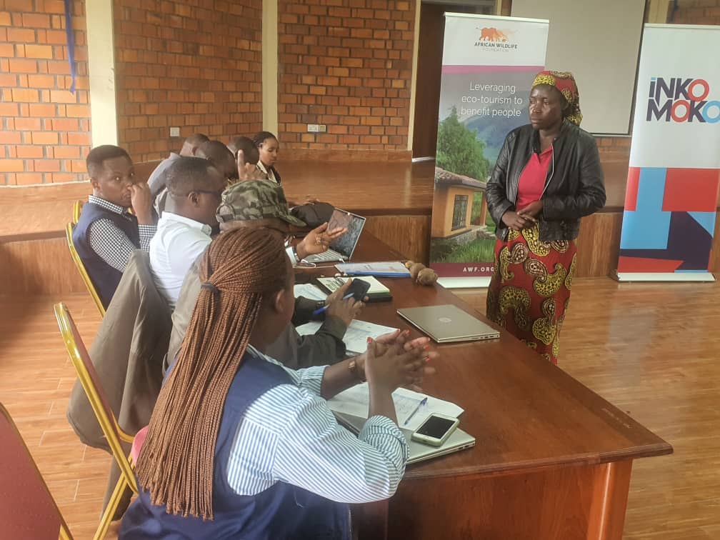 Bagaragarije imishinga yabo imbere y'akanama kari gashinzwe gutanga amanota