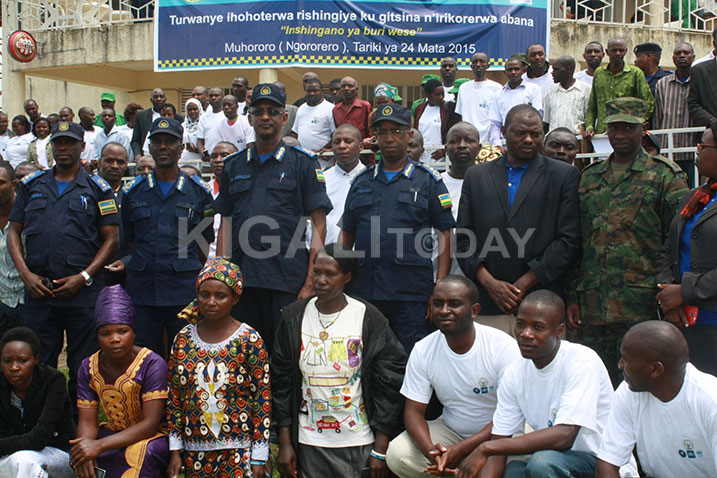 Abaturage bahawe ibiganiro bigamije kurwanya ihohoterwa.