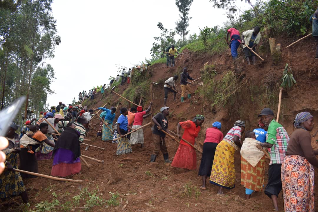 Bahanze umuhanda uzoroshya ibikorwa byo kubagezaho umuriro w'amashanyarazi