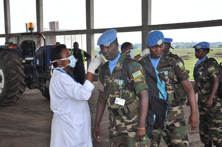 Babanzaga kubapima Virusi ya Ebola.