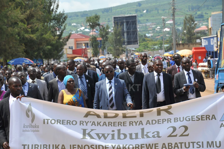 Aha bari mu rugendo rwo kwibuka abishwe muri Jenoside yakorewe Abatutsi.