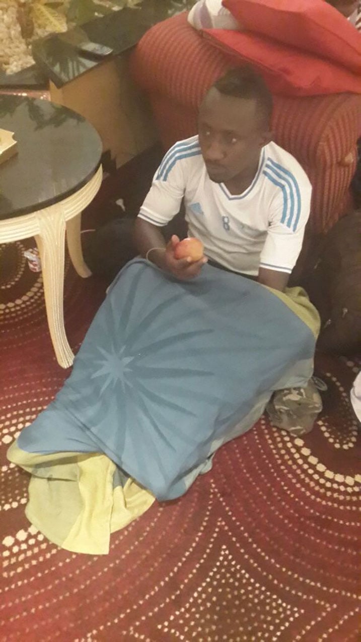 Uku niko abakinnyi ba Rayon Sports bategereje indege kuva saa munani z'amanywa kugera saa cyenda z'ijoro bameze.