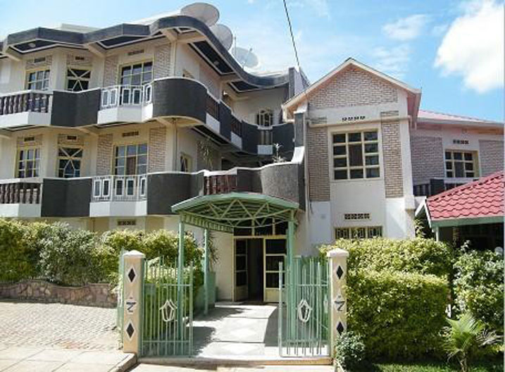 Bamwe mu Barundi babanje kuba muri Hotel bakeka ko umutekano uzagaruka vuba bagataha.