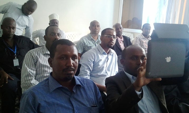 Bamwe mu bayobozi bo mu gihugu cya Somaliya basobanurirwa imikorere y'inzego z'ubuyobozi mu karere ka Rubavu.