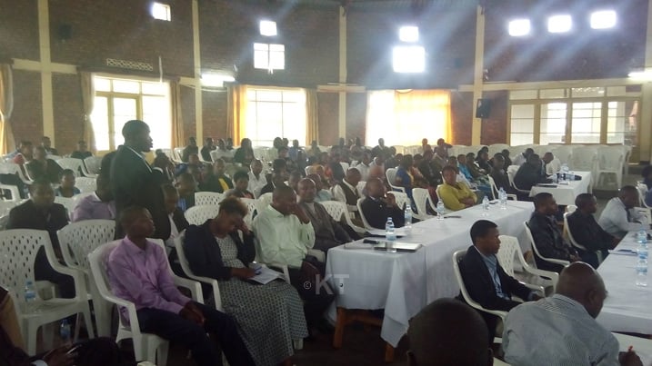 Bamwe mu bajyanama mu by'ubucuruzi basanga kutishyurwa kw'inguzanyo biterwa n'uko hatabaho ubushishozi kubagiye kuzihabwa cyangwa umushinga ukaba warizwe nabi