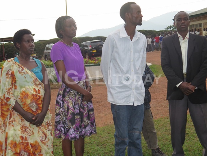 Bamwe mu bana Nyiraneza yahishe-babiri bo hagati baravukana, abandi ni Mukashaka na Evariste.