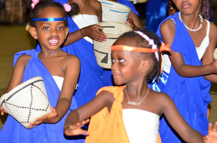 Banezejejwe cyane no kwereka ababyeyi ibyo bamaze ukwezi bitoza.