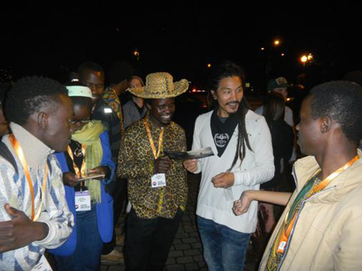 Bari hamwe n'umuhanzi w'icyamamare RickBuckman Cole