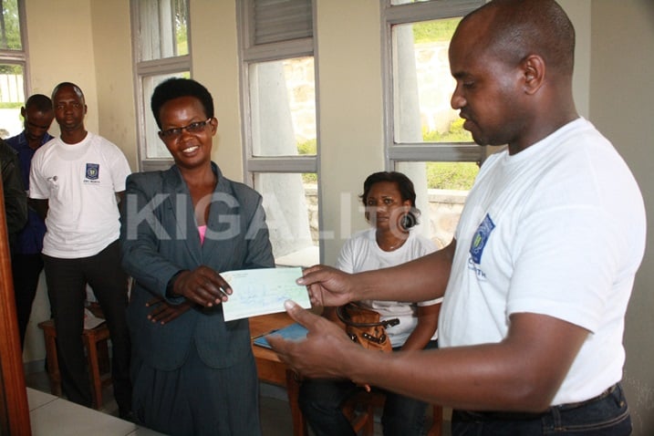 Batanze inkunga ya miliyoni y'amafaranga y'u Rwanda.