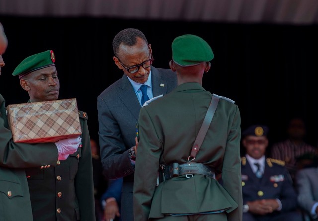 Perezida Kagame yashimiye abitwaye neza