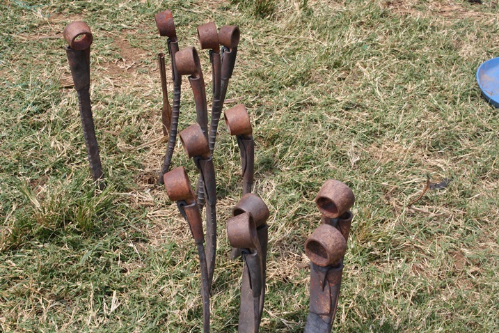 Bimwe mu bikoresho gakondo bacura.