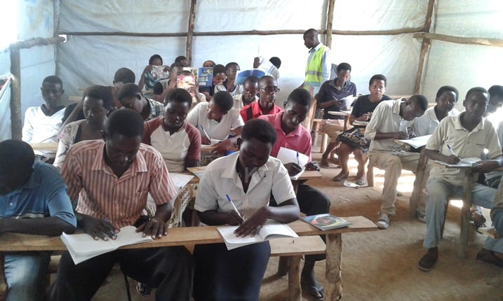 Bishimiye ko bamaze kunguka ubumenyi mu kinyarwanda no mu cyongereza.