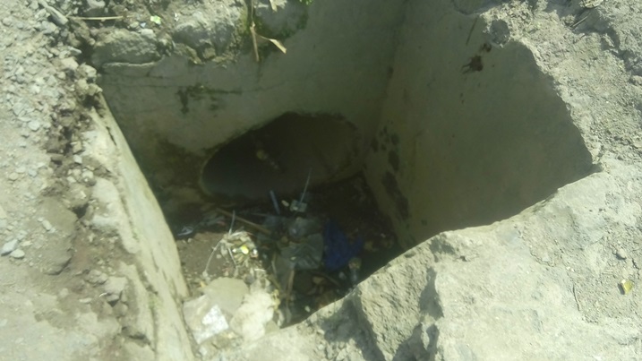 Bitewe n'amabuye arimo ngo hari abantu bagwamo bagakomereka bikabije ku buryo bajyanwa kwa muganga.