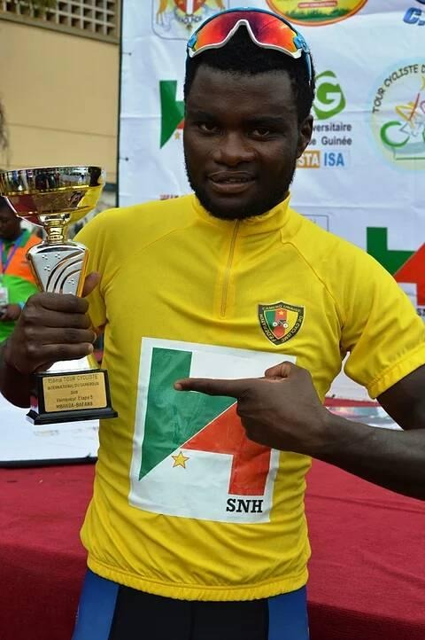 Bonaventure Uwizeyimana wegukanye Tour du Cameroun