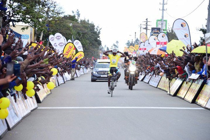 Nsengimana Jean Bosco wegukanye Tour du Rwanda 2015 azaba yambaye Nomero 01