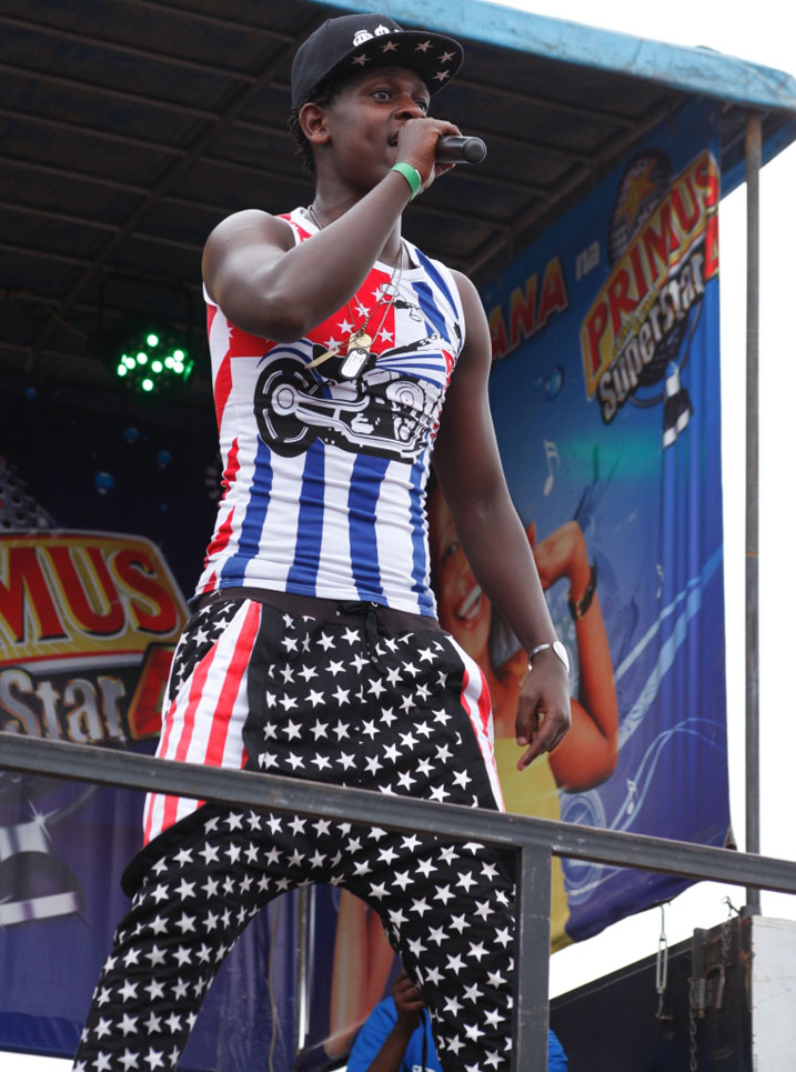 Hashize igihe kirenga umwaka Boston wambitse Bruce Melody muri PGGSS atarishyurwa.