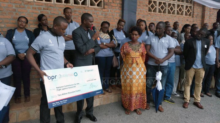 BPR yahaye inkunga ya miliyoni 2RWf urwibutso rwa Jenoside rwa Ntarama