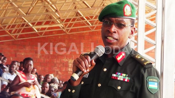 Brig. Gen. Mupenzi asaba agira inama abikorera zo kubaha inama bagirwa n'inzego z'umutekano.