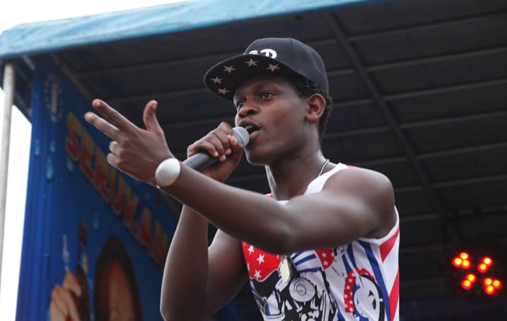 Bruce Melody mbere yo guhagarika gukorana na Super Level yari yabanje kubibasaba mu nzira zubahirije amategeko barabyanga.