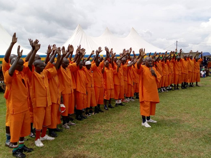 Abagororwa 70 bafunzwe kubera kwica abantu muri Jenoside basabye imbabazi