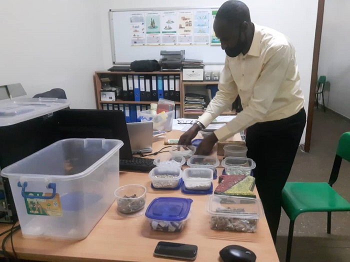 Buregeya yerekana ubushakashatsi amaze gukora ku musaruro ushobora kubyazwa ibishingwe aho kugira ngo bitabwe