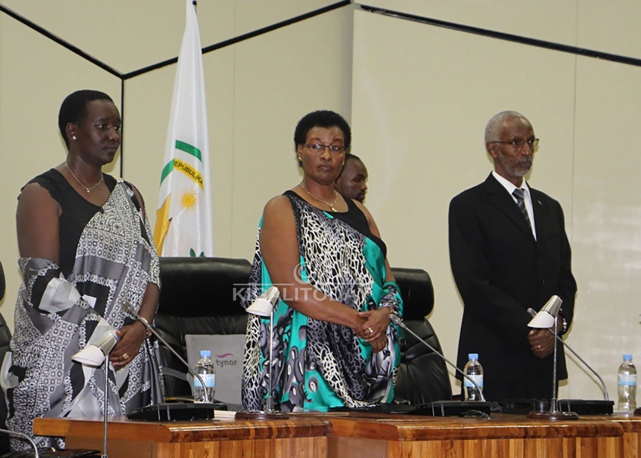 Minisitiri wa Siporo n'Umuco, Uwacu Julienne; Perezida w'Inteko Ishinga Amategeko, Umutwe w'Abadepite, Mukabalisa Donathille n'Umunyamabanga Mukuru wa FPR Inkotanyi, Ngarambe François bitabiriye uyu muhango