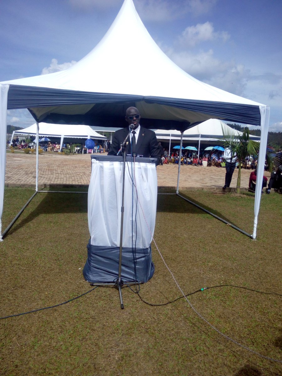 Minisitiri w'ubutabera, Johnston Busingye, avuga ko u Rwanda rutishimiye kuba Col Simba, umwe mu bayoboye ubwicanyi muri Gikongoro, yarafunguwe atarangije igifungo cy'imyaka 25 yari yakatiwe