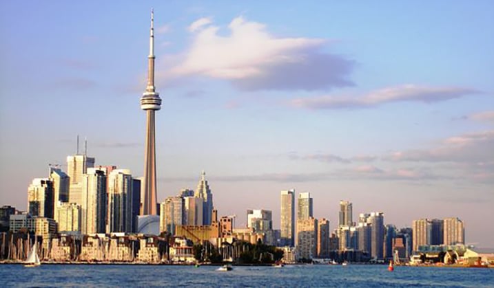 Canada nicyo gihugu kinini muri Commonwealth