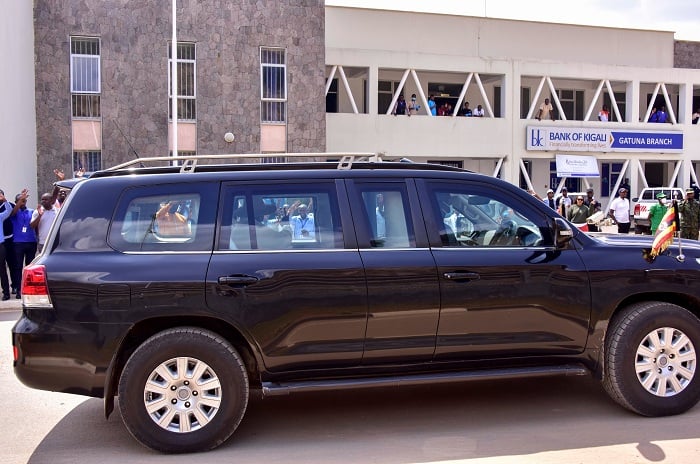 Perezida Museveni yageze mu Rwanda yitabiriye CHOGM - Kigali Today