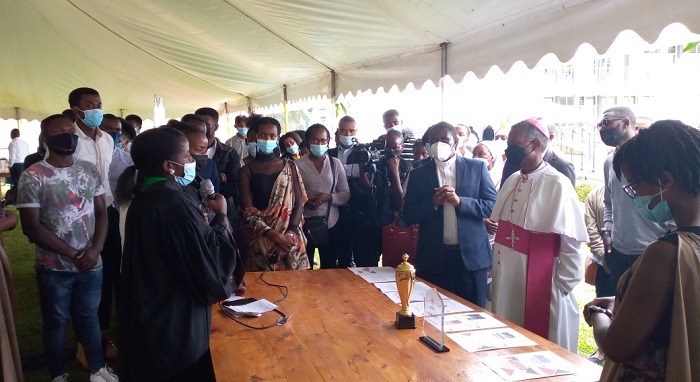 Ku munsi wa Career Day abanyeshuri bamurika ibyo bakora
