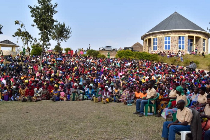 Abaturage bahawe amafaranga batangiye kwiteza imbere