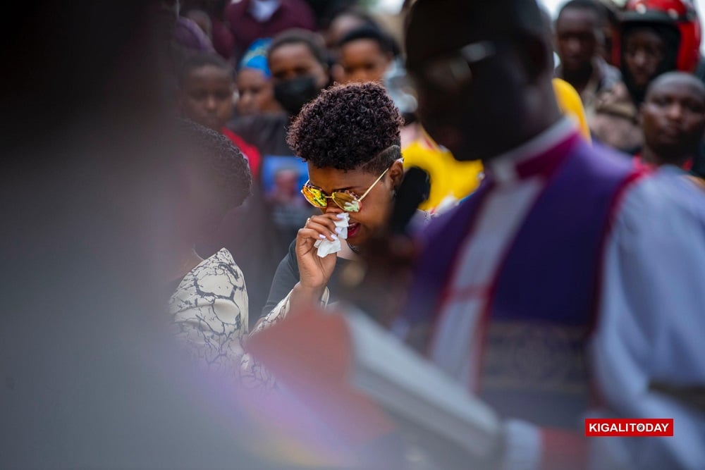 Byari ibihe bikomereye umuryango