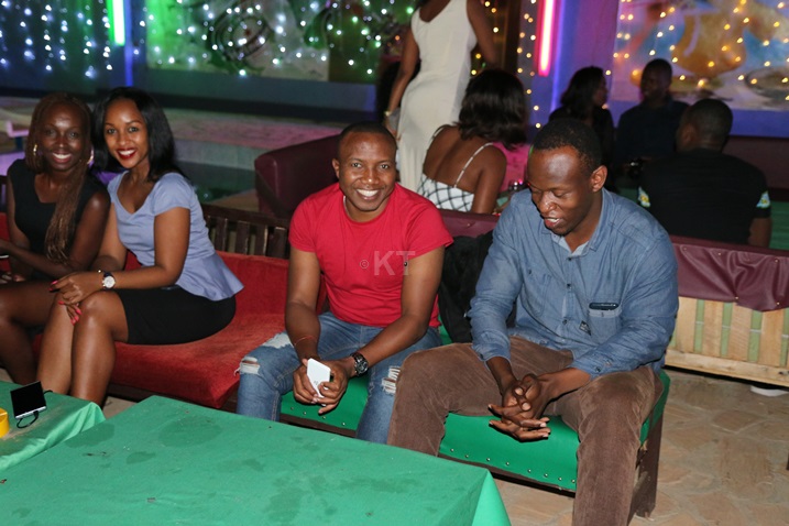 Charly na Nina nibamwe mubitabiriye igitaramo.