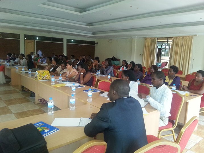 Abitabiriye iyi nama batanze ibitekerezo ku byakorwa mu rwego rwo kwizihiza umunsi mpuzamahanga w'umugore. 
