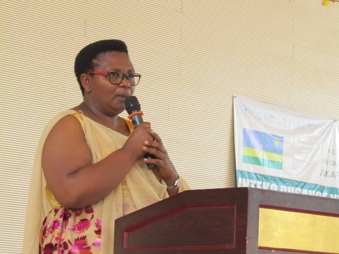 Bellancile Nyirajyambere avuga ko bubaka umuryango ushoboye kandi utekanye