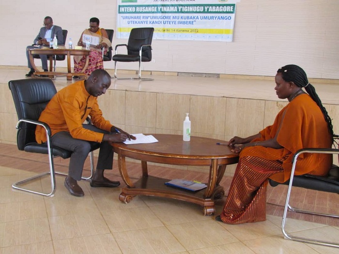 Ni umuhigo Abanyamabanga Nshingwabikorwa b'imirenge basinyanye n'abahuzabikorwa ba CNF 
