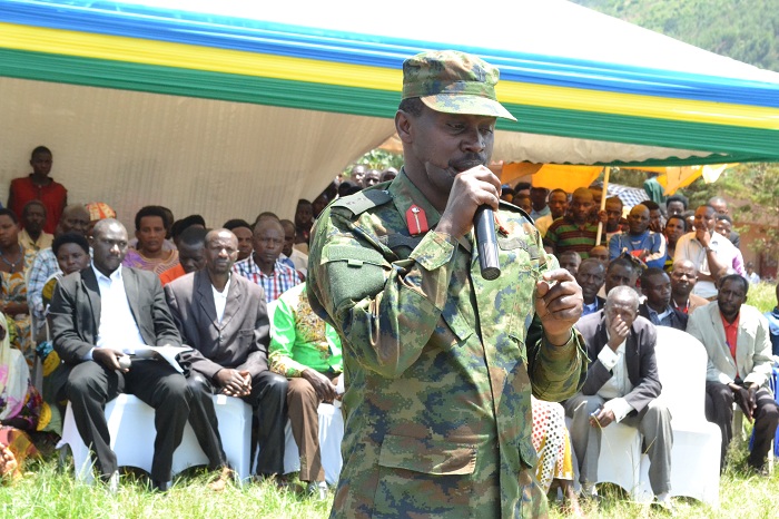 Col Albert Rugambwa ashimira aborozi ba Nyagatare kuba baracitse ku kuragira mu kigo cya gisirikare cya Gabiro