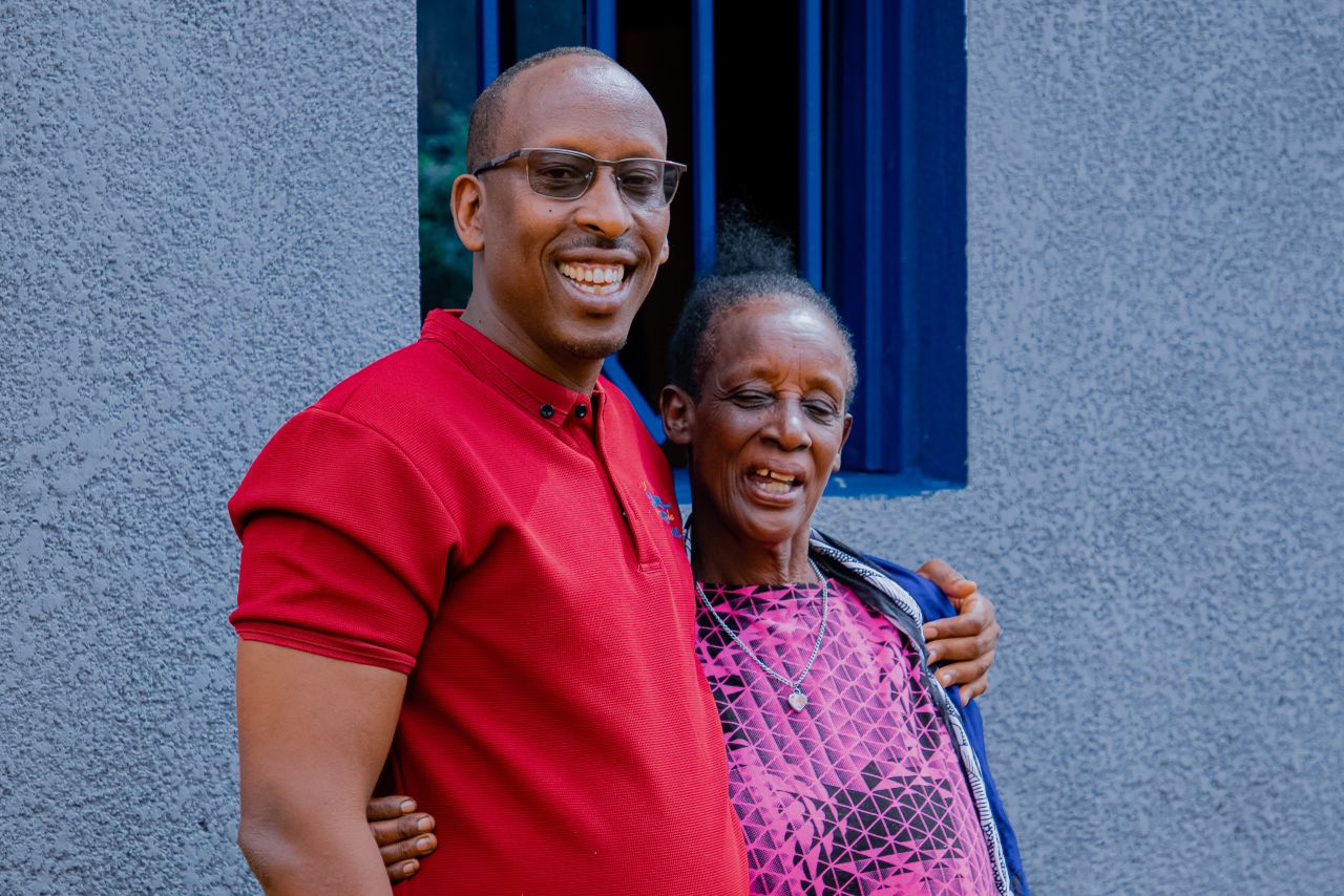 Pastor Willy Rumenera na Mukandori wasaniwe inzu