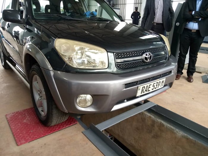 Kureba niba amapine afunze neza