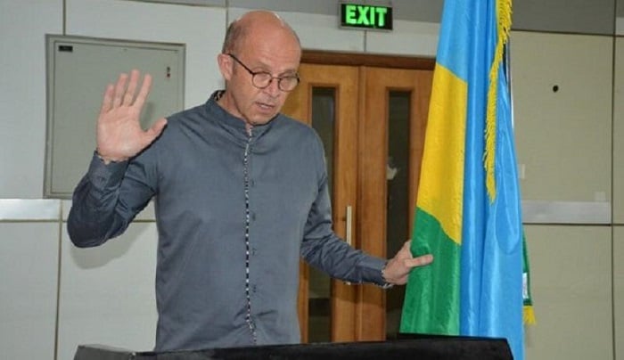 Umuyobozi Mukuru wa Kaminuza y