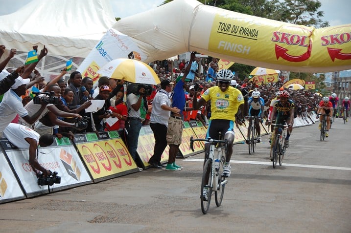 Ndayisenga niwe wegukanye Tour du Rwanda 2014. 