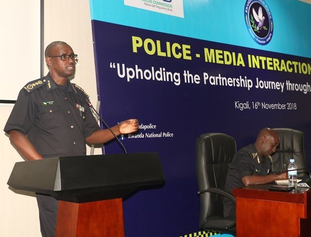 DCP Dan Munyuza avuga ko abigisha gutwara ibinyabiziga bakwiye no kwigisha ubunyangamugayo 