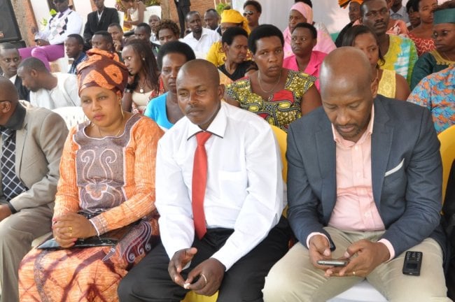 Na Perezida wa Ferwafa Nzamwita De Gaulle(Iburyo) yari umugabo wo kubihamya