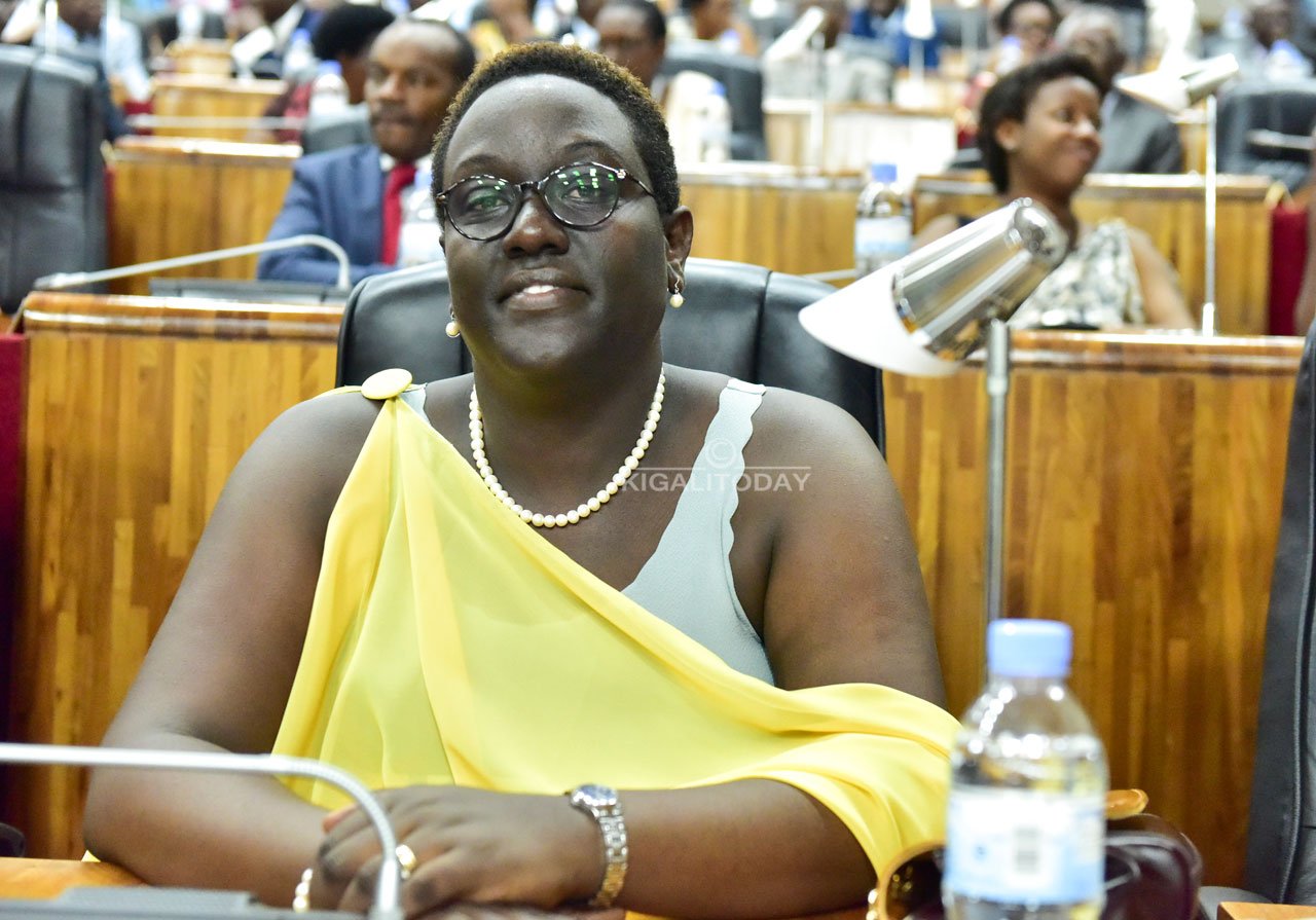 Marie Solange Kayisire , Minisitiri ushinzwe imirimo y'inama y'abaminisitiri.(MINICAF) 